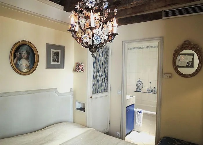 فندق Caron De Beaumarchais