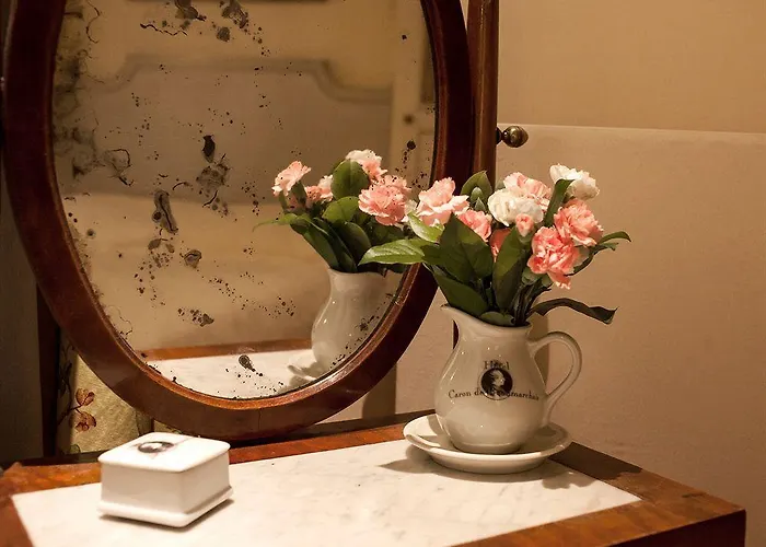 Caron De Beaumarchais باريس