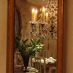 Caron De Beaumarchais 3* Paris