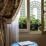 Caron De Beaumarchais 3*