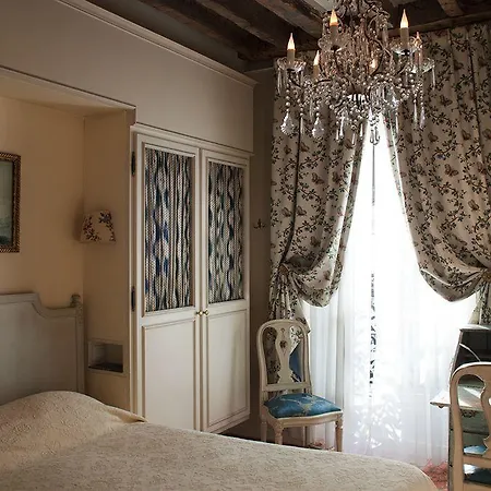 Caron De Beaumarchais 3* 巴黎