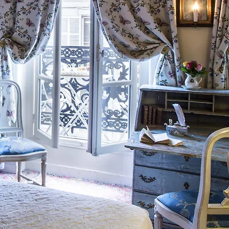 Caron De Beaumarchais 3*