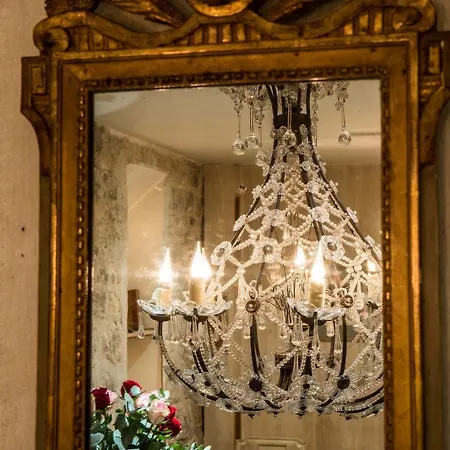 酒店 Caron De Beaumarchais 3*