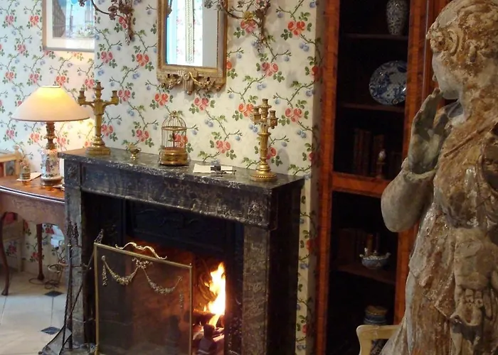 Caron De Beaumarchais Paris