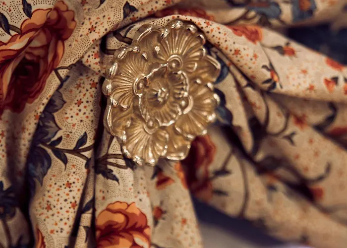 Caron De Beaumarchais Paris