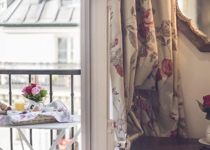 Hotel Caron De Beaumarchais 3*