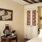Caron De Beaumarchais 3* Paris