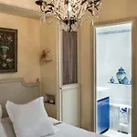 Caron De Beaumarchais Hotel 3*