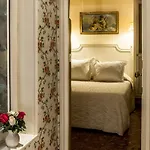 Caron De Beaumarchais 3*