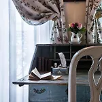 Caron De Beaumarchais Hotel Paris