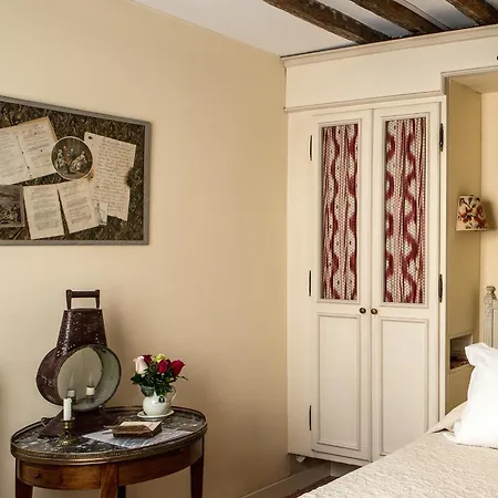 Caron De Beaumarchais 3* Paris
