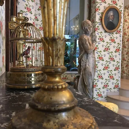 Caron De Beaumarchais 3* Paris