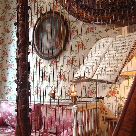 Caron De Beaumarchais